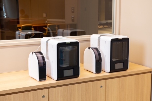 3Dプリンタ「UP mini2 ES」 3Dプリンタ「UP mini2 ES」の写真