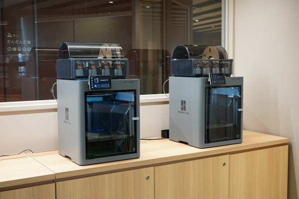 モノづくり体験スペース 3Dプリンタ bambulab P2S